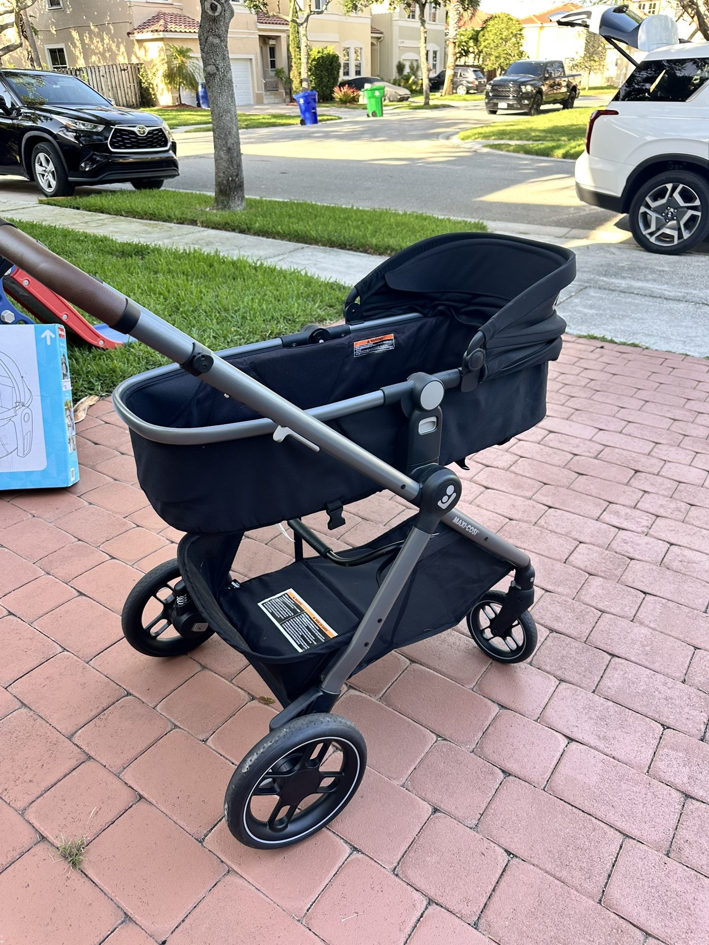 Maxi Cosi Bassinet Stroller