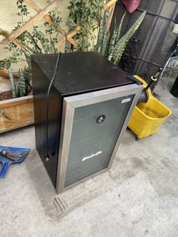 Mini Fridge 