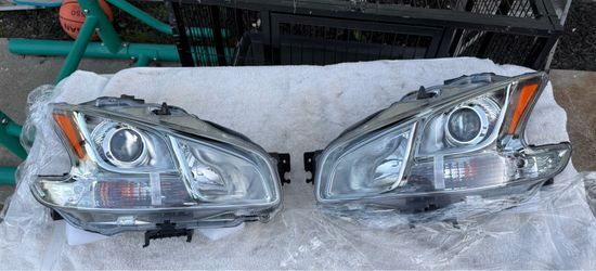09-15 Nissan Maxima Factory Style Headlights
