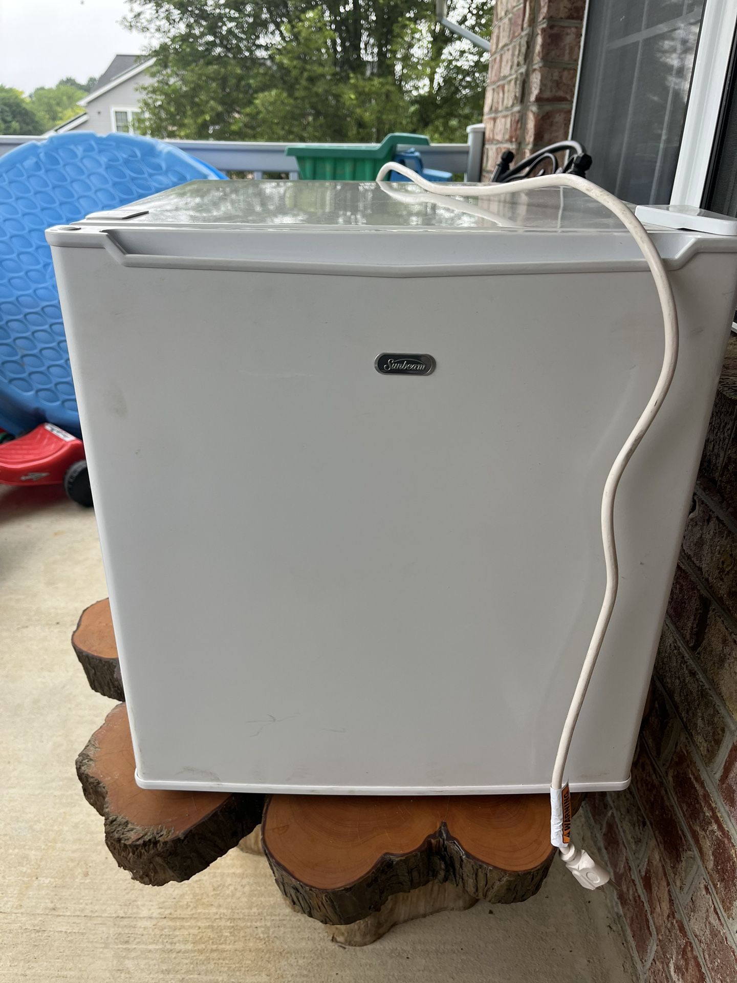 Mini Fridge