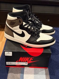 Air Jordan 1 Men's Size 13 Retro High OG Dark Mocha
