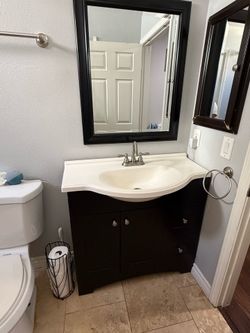 Restroom vanity