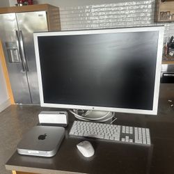 Mac Mini & 30 Inch HD Cinema Monitor