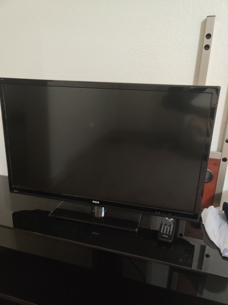 RCA 32