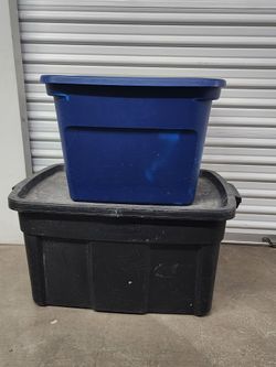 2 Totes with lids