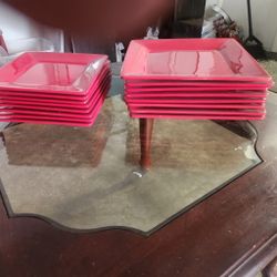 Red set of plates