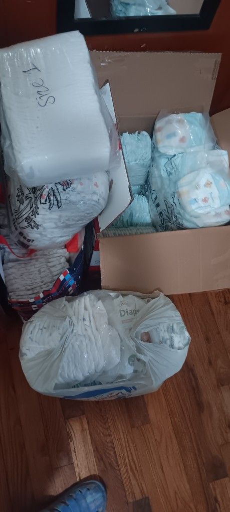 Free Size Nb And 1 Diapers