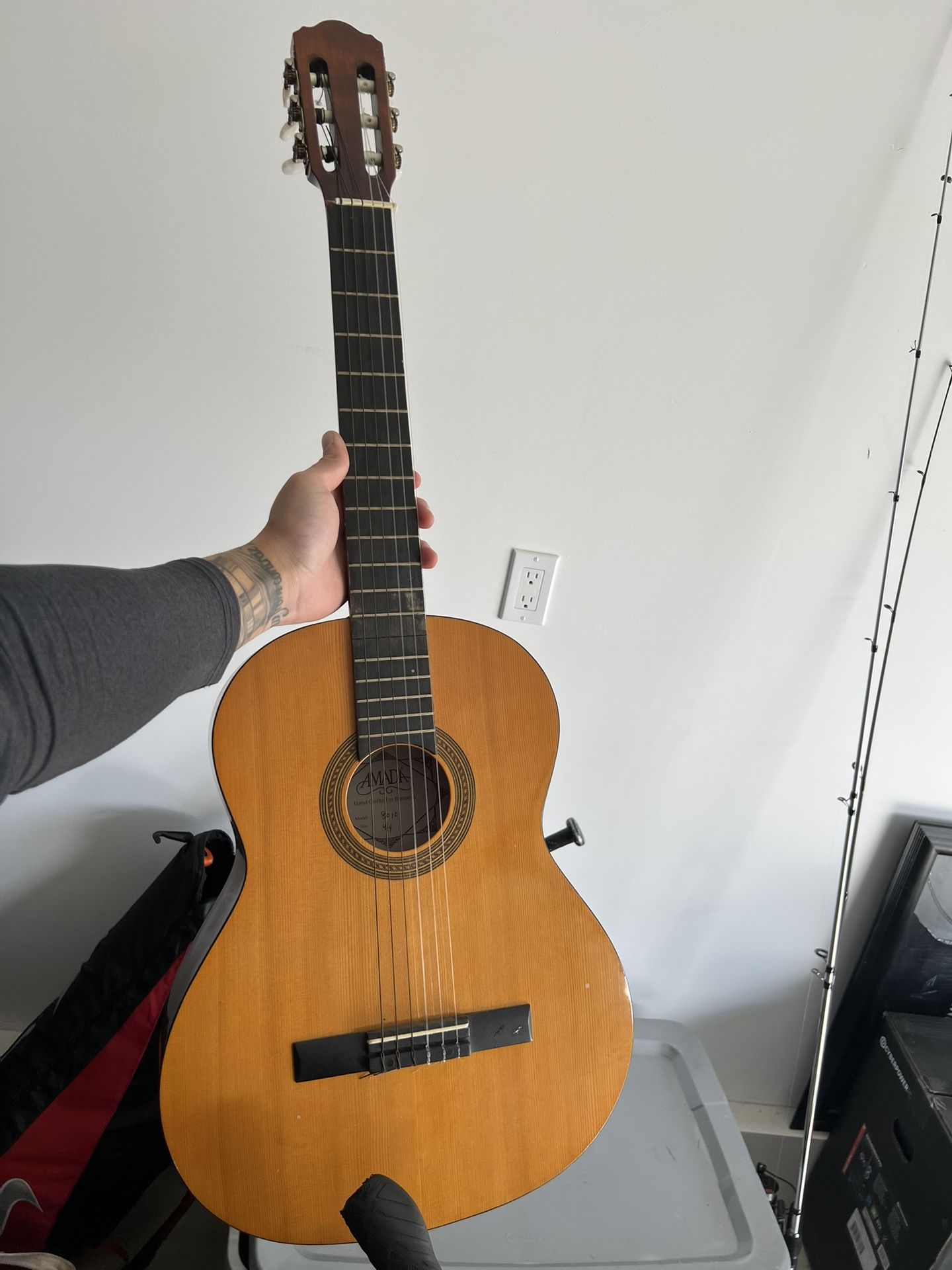 Amada Guitar (8010) 4/4