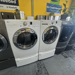 White LG Washer And Dryer 