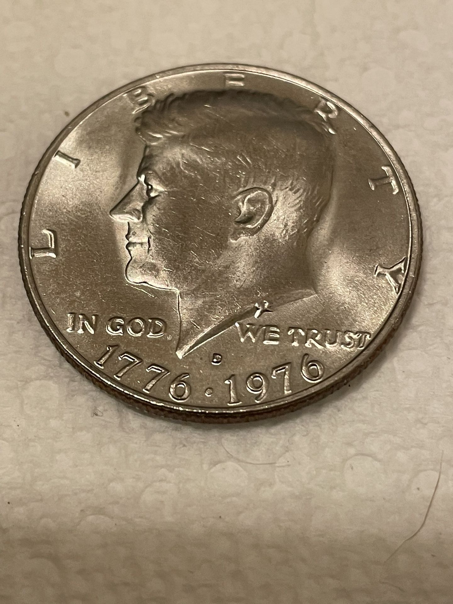 BICENTENNIAL KENNEDY HALF DOLLAR