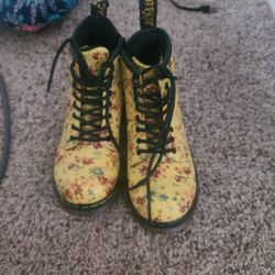 Dr. Martens Show Toddler Sz 9