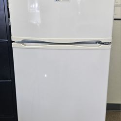 Compact Size 10cu.ft. Whirlpool Top Freezer