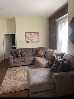 Beautiful 4-Piece Bob’s Furniture Gray Sectional – Excellent Condition