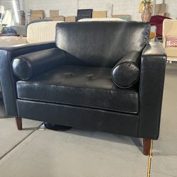 Wide Armchair 