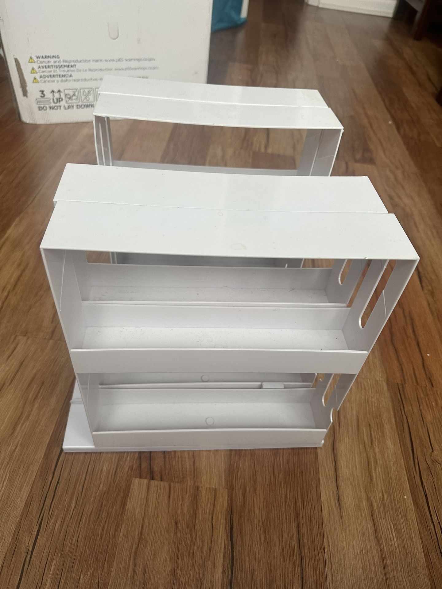Set Of Two WDCFXY rotating Spice Racks