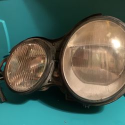 1997 Mercedes Benz E320 E300 E55 E Class Headlight Left 