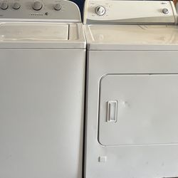 Whirlpool Heavy Duty Washer & Gas Dryer 
