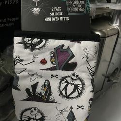 Nightmare Before Christmas Mini Oven Mitts