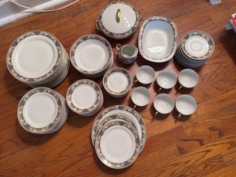 Antique T&V Limoges France 77-Piece Dinnerware Set (c. 1910) – "La Cloche" China