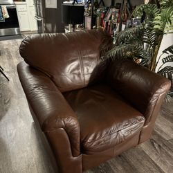 Comfy Pleather Chair