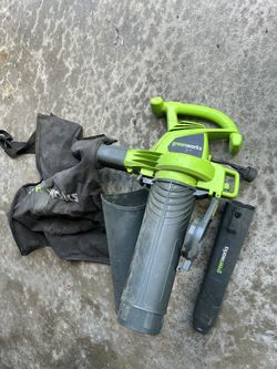 Greenworks Blower And Leaf Pick Up In Good Condition Electric