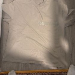 Essential Shirt Size M 