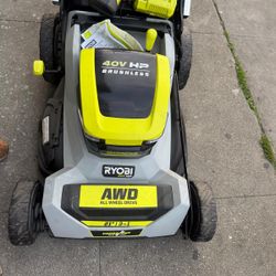 Lawnmower ryobi croos&cut selfpropelled new come w 1battery &fast charger 