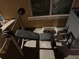 Golds gym bench press