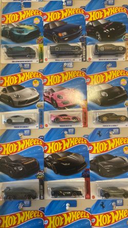 3 Porsche hotwheels