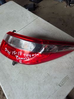 Toyota Camry Right Tailight OEM