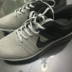 Shoes Nike Size 10