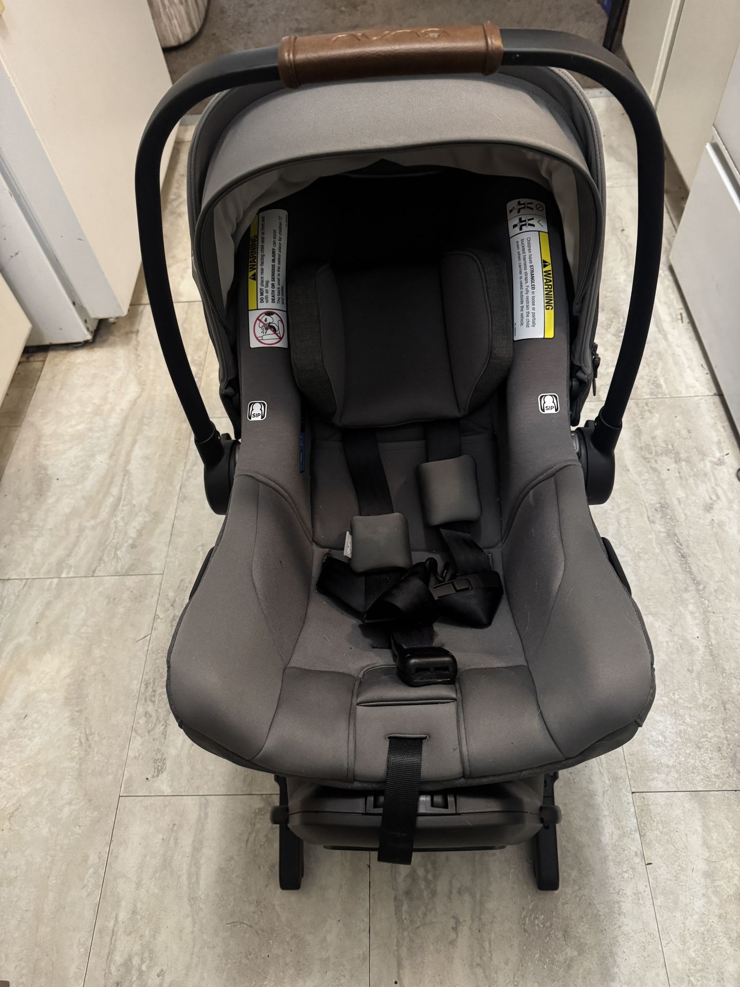 Nuna Pipa Lite RX Infant Car Seat And Base