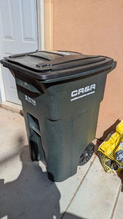 64 Gallon CR&R Black Lid Garbage Can/Trash Can