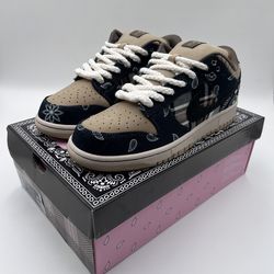Travis Scott SB Bandana Dunk Low