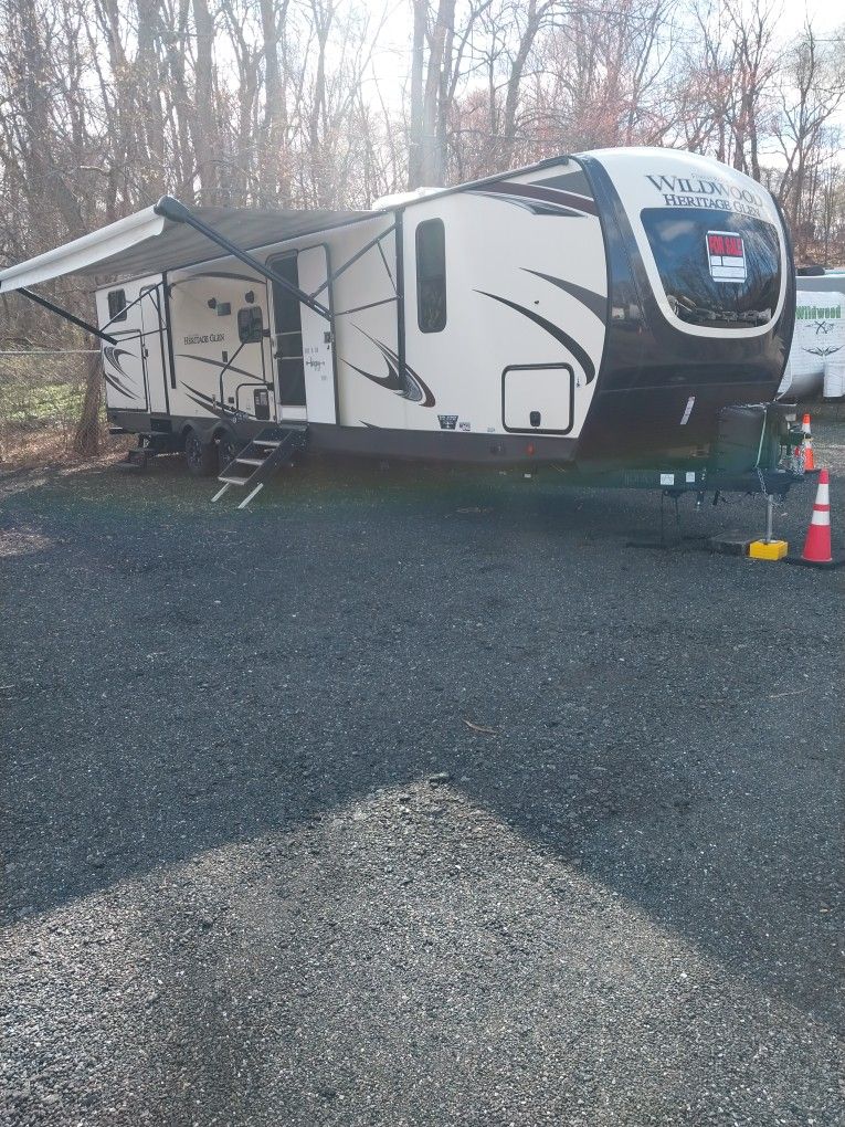 Camper