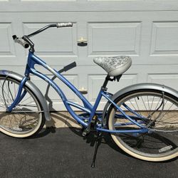 2011 Haro Tradewind Shae - Step Through Cruiser