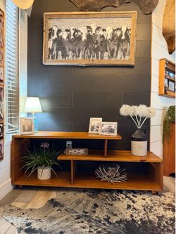 🌿Farmhouse Entryway Table– Rustic Charm•Solid Wood