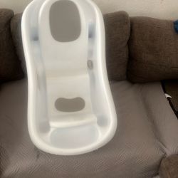 The First Years Sure Comfort Newborn to Toddler Bathtub