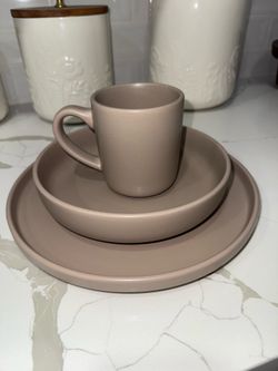 Wendy Bellisimo Dish set