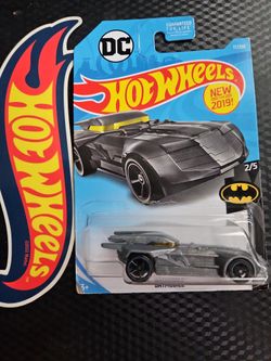 Hot Wheels Mainline Batman Batmobile