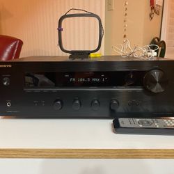 Onkyo Receiver TX-8020