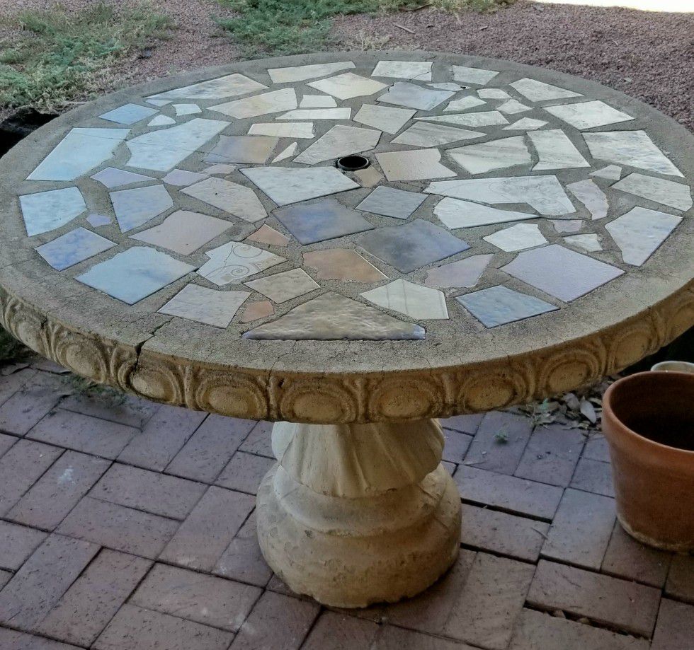 Patio Table w/ Umbrella Hole - Concrete w/ Classy Tile Inlays