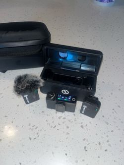 Holly Land  Lark Max Microphone