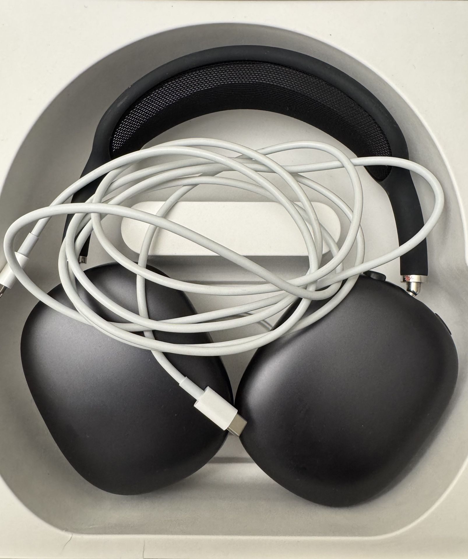 AirPods Max Gray with Black head band Apple AirPods Max, Space