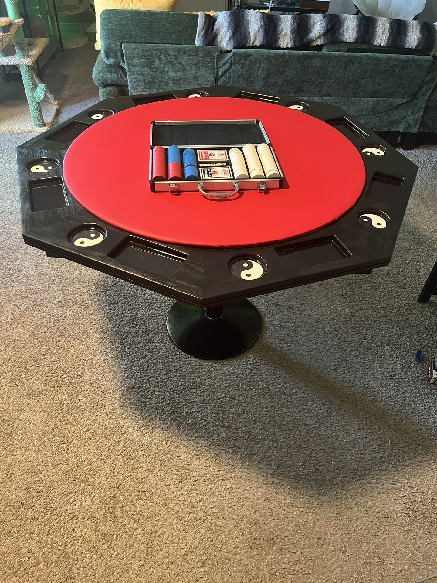 Poker Table