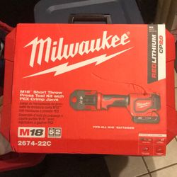Milwaukee M18 Short Throw Press Tool Kit With Pex Crimp Jaws 