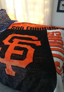 Plush Sf Giant’s Blanket