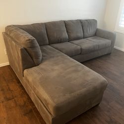 Couch With Lounger 