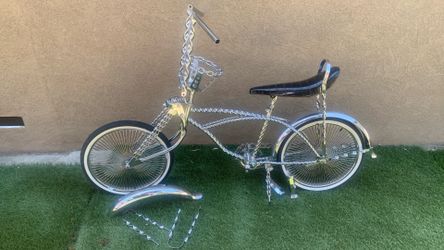 Chrome Twisted Lowrider bike