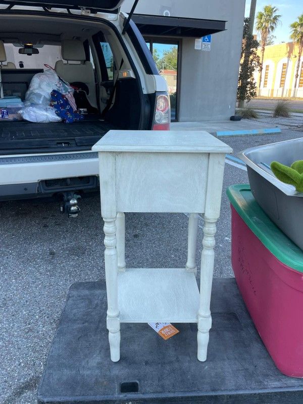 Accent Table 
